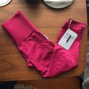 ENERGY SEAMLESS CROPPED LEGGING XS  GYMSHARK